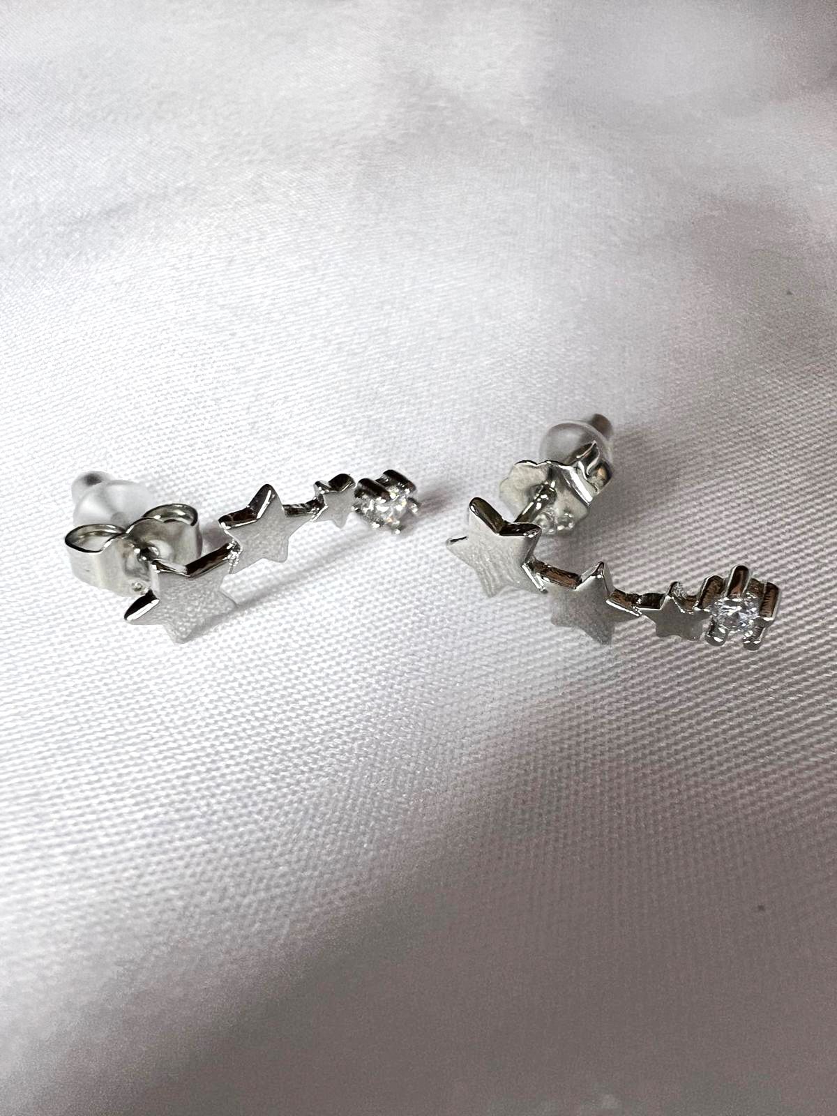 Pendientes TriStellar