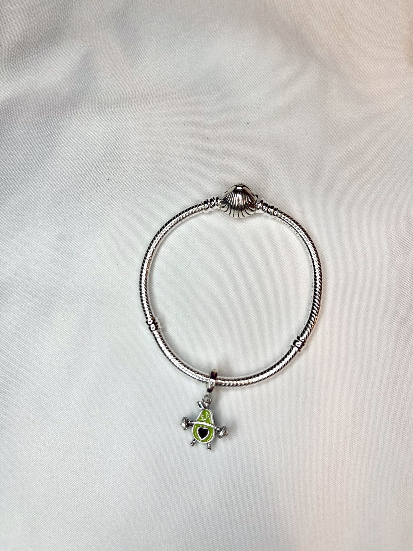 Charm Aguacate fit