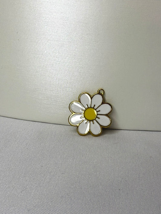 Token CM White Daisy