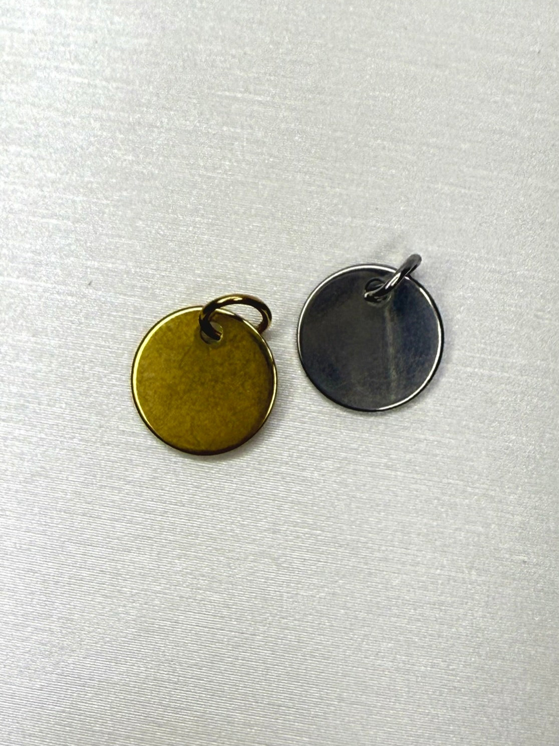 Token CM Round Plate